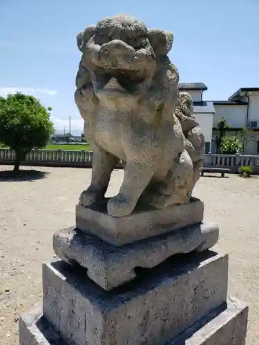 三乃神社の狛犬