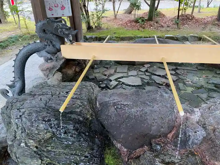 市原稲荷神社の手水舎