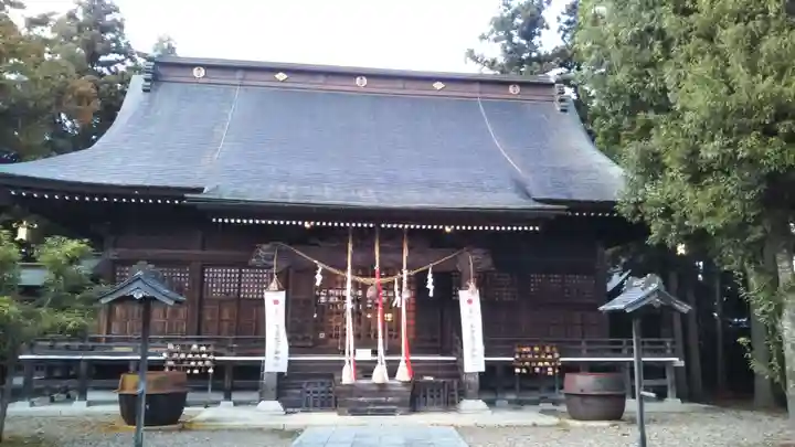 鳥谷崎神社の本殿・本堂