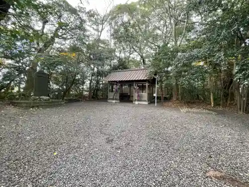 御薗神社の{uncategorized: "未分類", other: "その他", undefined: "問題あり", building: "その他建物", grave: "お墓", sacred_gate: "鳥居", guardian: "狛犬", statue: "像", buddha: "仏像", history: "歴史", nature: "自然", garden: "庭園", animal: "動物", pagoda: "塔", temizu: "手水舎", mountain_gate: "山門・神門", sanctuary: "本殿・本堂", subordinate: "末社・摂社", art: "芸術", scenery: "景色", jizo: "地蔵", ema: "絵馬", goshuin: "御朱印", omikuji: "おみくじ", items: "授与品その他", amulet: "お守り", goshuincho: "御朱印帳", eats: "食事", festival: "お祭り", votive_dance: "神楽", shichigosan: "七五三参", wedding: "結婚式", experience: "体験その他", initially: "初詣", around: "周辺", anti_infection: "感染症対策"}