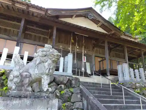 鵜甘神社の狛犬