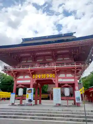 津島神社の山門・神門