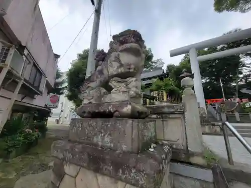 安積國造神社の狛犬