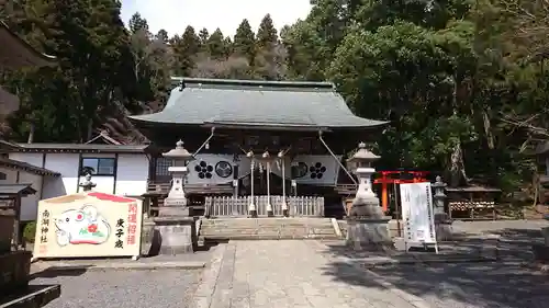 南湖神社の本殿