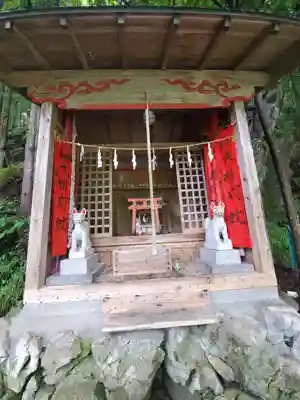 稲荷社 天神社 山神社の末社・摂社