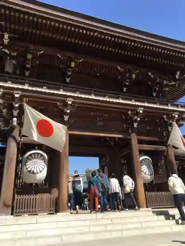 寒川神社の山門