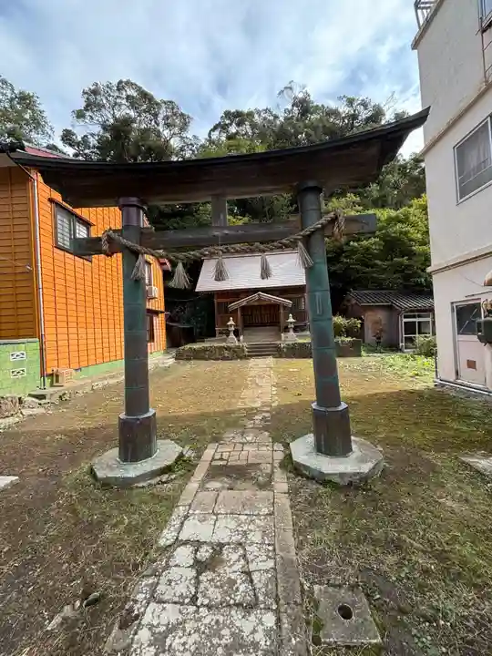 大綿津見神社(新潟県)