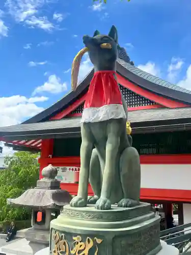 伏見稲荷大社の{uncategorized: "未分類", other: "その他", undefined: "問題あり", building: "その他建物", grave: "お墓", sacred_gate: "鳥居", guardian: "狛犬", statue: "像", buddha: "仏像", history: "歴史", nature: "自然", garden: "庭園", animal: "動物", pagoda: "塔", temizu: "手水舎", mountain_gate: "山門・神門", sanctuary: "本殿・本堂", subordinate: "末社・摂社", art: "芸術", scenery: "景色", jizo: "地蔵", ema: "絵馬", goshuin: "御朱印", omikuji: "おみくじ", items: "授与品その他", amulet: "お守り", goshuincho: "御朱印帳", eats: "食事", festival: "お祭り", votive_dance: "神楽", shichigosan: "七五三参", wedding: "結婚式", experience: "体験その他", initially: "初詣", around: "周辺", anti_infection: "感染症対策"}