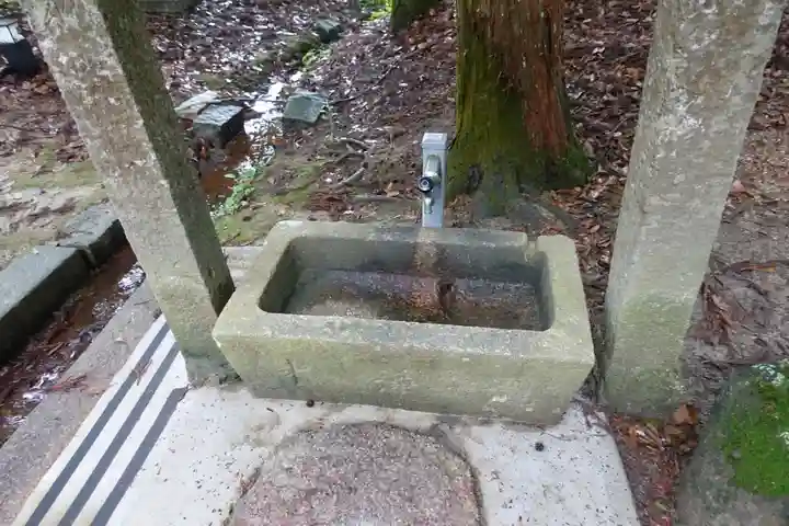 酒屋神社の手水舎