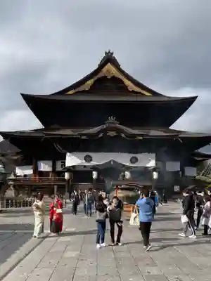 善光寺の本殿・本堂