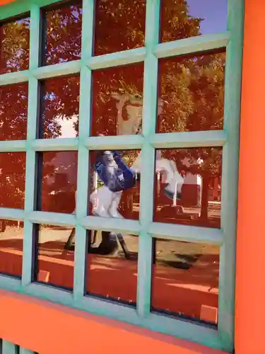 穴八幡宮の狛犬