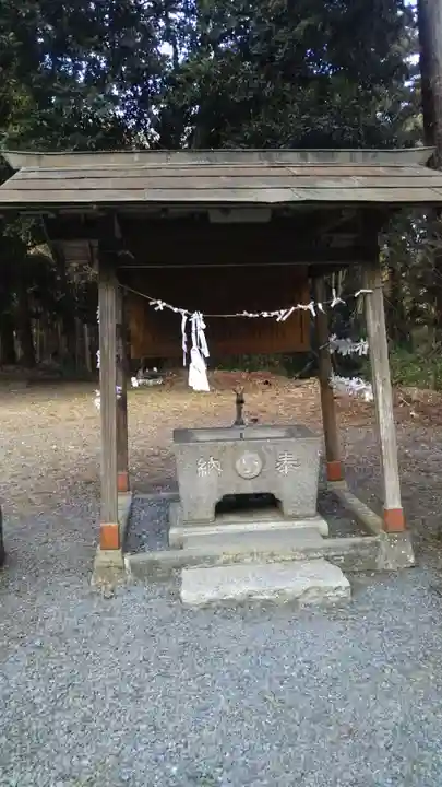 宇迦神社の手水舎