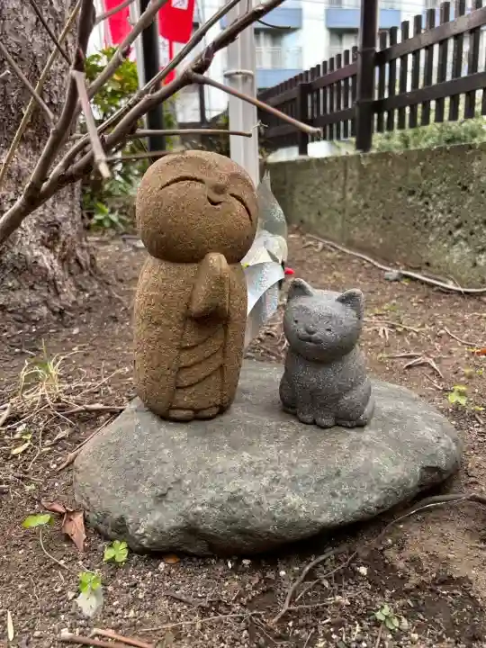 経王寺の{uncategorized: "未分類", other: "その他", undefined: "問題あり", building: "その他建物", grave: "お墓", sacred_gate: "鳥居", guardian: "狛犬", statue: "像", buddha: "仏像", history: "歴史", nature: "自然", garden: "庭園", animal: "動物", pagoda: "塔", temizu: "手水舎", mountain_gate: "山門・神門", sanctuary: "本殿・本堂", subordinate: "末社・摂社", art: "芸術", scenery: "景色", jizo: "地蔵", ema: "絵馬", goshuin: "御朱印", omikuji: "おみくじ", items: "授与品その他", amulet: "お守り", goshuincho: "御朱印帳", eats: "食事", festival: "お祭り", votive_dance: "神楽", shichigosan: "七五三参", wedding: "結婚式", experience: "体験その他", initially: "初詣", around: "周辺", anti_infection: "感染症対策"}