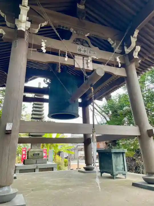 徳蔵院の{uncategorized: "未分類", other: "その他", undefined: "問題あり", building: "その他建物", grave: "お墓", sacred_gate: "鳥居", guardian: "狛犬", statue: "像", buddha: "仏像", history: "歴史", nature: "自然", garden: "庭園", animal: "動物", pagoda: "塔", temizu: "手水舎", mountain_gate: "山門・神門", sanctuary: "本殿・本堂", subordinate: "末社・摂社", art: "芸術", scenery: "景色", jizo: "地蔵", ema: "絵馬", goshuin: "御朱印", omikuji: "おみくじ", items: "授与品その他", amulet: "お守り", goshuincho: "御朱印帳", eats: "食事", festival: "お祭り", votive_dance: "神楽", shichigosan: "七五三参", wedding: "結婚式", experience: "体験その他", initially: "初詣", around: "周辺", anti_infection: "感染症対策"}