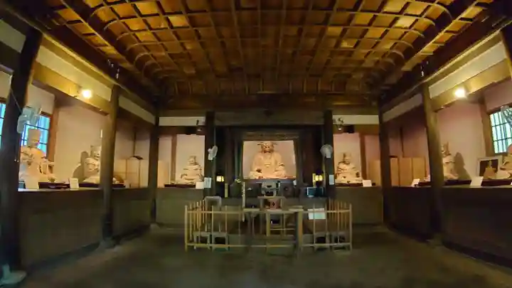 円応寺の本殿・本堂