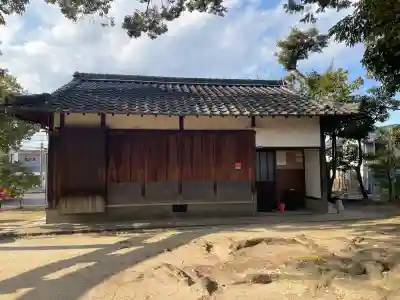 一杵神社(大宝神社飛地境内)の{uncategorized: "未分類", other: "その他", undefined: "問題あり", building: "その他建物", grave: "お墓", sacred_gate: "鳥居", guardian: "狛犬", statue: "像", buddha: "仏像", history: "歴史", nature: "自然", garden: "庭園", animal: "動物", pagoda: "塔", temizu: "手水舎", mountain_gate: "山門・神門", sanctuary: "本殿・本堂", subordinate: "末社・摂社", art: "芸術", scenery: "景色", jizo: "地蔵", ema: "絵馬", goshuin: "御朱印", omikuji: "おみくじ", items: "授与品その他", amulet: "お守り", goshuincho: "御朱印帳", eats: "食事", festival: "お祭り", votive_dance: "神楽", shichigosan: "七五三参", wedding: "結婚式", experience: "体験その他", initially: "初詣", around: "周辺", anti_infection: "感染症対策"}