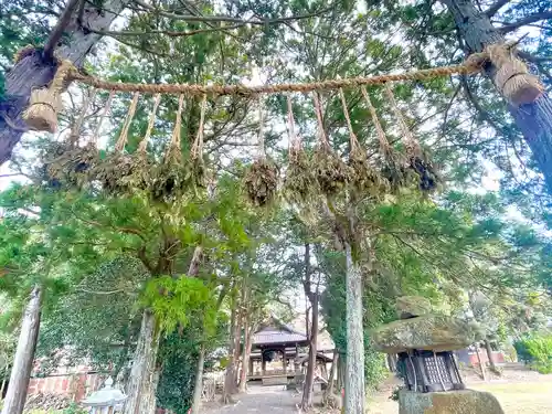 玉緒神社の建物その他