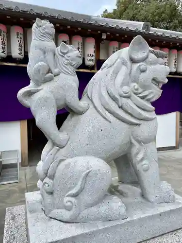 種貸社（住吉大社末社）の狛犬