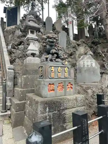 成田山新勝寺の{uncategorized: "未分類", other: "その他", undefined: "問題あり", building: "その他建物", grave: "お墓", sacred_gate: "鳥居", guardian: "狛犬", statue: "像", buddha: "仏像", history: "歴史", nature: "自然", garden: "庭園", animal: "動物", pagoda: "塔", temizu: "手水舎", mountain_gate: "山門・神門", sanctuary: "本殿・本堂", subordinate: "末社・摂社", art: "芸術", scenery: "景色", jizo: "地蔵", ema: "絵馬", goshuin: "御朱印", omikuji: "おみくじ", items: "授与品その他", amulet: "お守り", goshuincho: "御朱印帳", eats: "食事", festival: "お祭り", votive_dance: "神楽", shichigosan: "七五三参", wedding: "結婚式", experience: "体験その他", initially: "初詣", around: "周辺", anti_infection: "感染症対策"}