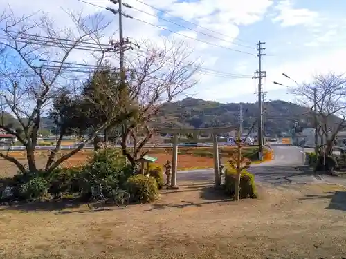 八幡社の鳥居