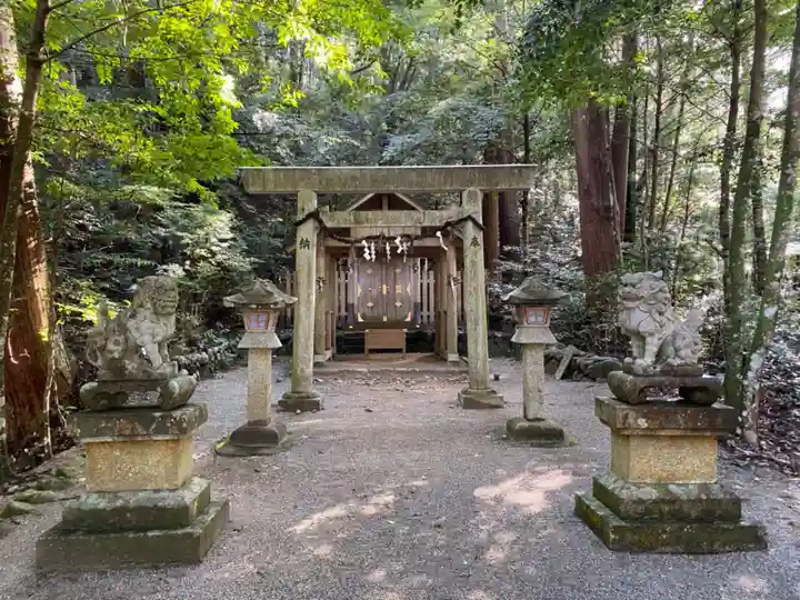 丹生神社の末社・摂社