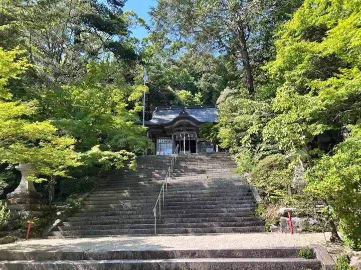 仁比山神社の{uncategorized: "未分類", other: "その他", undefined: "問題あり", building: "その他建物", grave: "お墓", sacred_gate: "鳥居", guardian: "狛犬", statue: "像", buddha: "仏像", history: "歴史", nature: "自然", garden: "庭園", animal: "動物", pagoda: "塔", temizu: "手水舎", mountain_gate: "山門・神門", sanctuary: "本殿・本堂", subordinate: "末社・摂社", art: "芸術", scenery: "景色", jizo: "地蔵", ema: "絵馬", goshuin: "御朱印", omikuji: "おみくじ", items: "授与品その他", amulet: "お守り", goshuincho: "御朱印帳", eats: "食事", festival: "お祭り", votive_dance: "神楽", shichigosan: "七五三参", wedding: "結婚式", experience: "体験その他", initially: "初詣", around: "周辺", anti_infection: "感染症対策"}