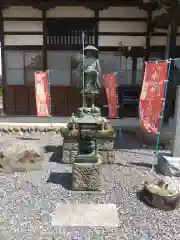 長善寺の像