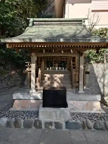 諏訪神社の{uncategorized: "未分類", other: "その他", undefined: "問題あり", building: "その他建物", grave: "お墓", sacred_gate: "鳥居", guardian: "狛犬", statue: "像", buddha: "仏像", history: "歴史", nature: "自然", garden: "庭園", animal: "動物", pagoda: "塔", temizu: "手水舎", mountain_gate: "山門・神門", sanctuary: "本殿・本堂", subordinate: "末社・摂社", art: "芸術", scenery: "景色", jizo: "地蔵", ema: "絵馬", goshuin: "御朱印", omikuji: "おみくじ", items: "授与品その他", amulet: "お守り", goshuincho: "御朱印帳", eats: "食事", festival: "お祭り", votive_dance: "神楽", shichigosan: "七五三参", wedding: "結婚式", experience: "体験その他", initially: "初詣", around: "周辺", anti_infection: "感染症対策"}