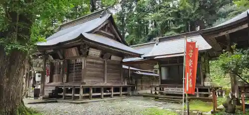 熱日高彦神社の本殿