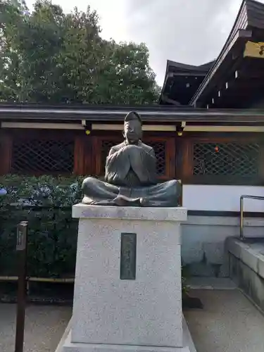 晴明神社の像