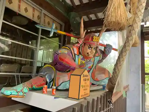 三光神社の像