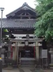 被官稲荷神社の本殿