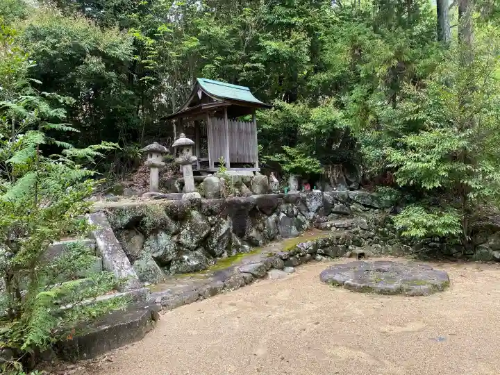 教弘寺の{uncategorized: "未分類", other: "その他", undefined: "問題あり", building: "その他建物", grave: "お墓", sacred_gate: "鳥居", guardian: "狛犬", statue: "像", buddha: "仏像", history: "歴史", nature: "自然", garden: "庭園", animal: "動物", pagoda: "塔", temizu: "手水舎", mountain_gate: "山門・神門", sanctuary: "本殿・本堂", subordinate: "末社・摂社", art: "芸術", scenery: "景色", jizo: "地蔵", ema: "絵馬", goshuin: "御朱印", omikuji: "おみくじ", items: "授与品その他", amulet: "お守り", goshuincho: "御朱印帳", eats: "食事", festival: "お祭り", votive_dance: "神楽", shichigosan: "七五三参", wedding: "結婚式", experience: "体験その他", initially: "初詣", around: "周辺", anti_infection: "感染症対策"}