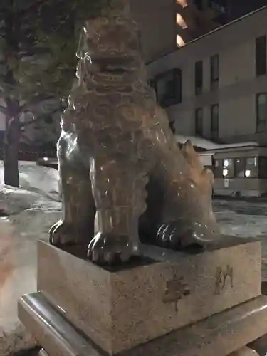 北海道神宮頓宮の狛犬