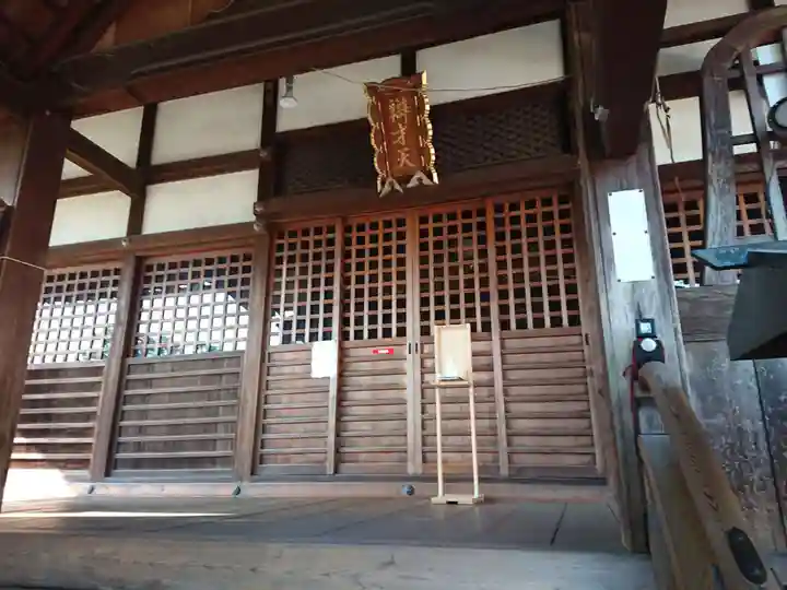 辯天寺の本殿・本堂