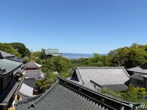 成福院の{uncategorized: "未分類", other: "その他", undefined: "問題あり", building: "その他建物", grave: "お墓", sacred_gate: "鳥居", guardian: "狛犬", statue: "像", buddha: "仏像", history: "歴史", nature: "自然", garden: "庭園", animal: "動物", pagoda: "塔", temizu: "手水舎", mountain_gate: "山門・神門", sanctuary: "本殿・本堂", subordinate: "末社・摂社", art: "芸術", scenery: "景色", jizo: "地蔵", ema: "絵馬", goshuin: "御朱印", omikuji: "おみくじ", items: "授与品その他", amulet: "お守り", goshuincho: "御朱印帳", eats: "食事", festival: "お祭り", votive_dance: "神楽", shichigosan: "七五三参", wedding: "結婚式", experience: "体験その他", initially: "初詣", around: "周辺", anti_infection: "感染症対策"}