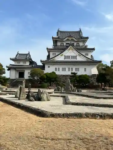 岸城神社の{uncategorized: "未分類", other: "その他", undefined: "問題あり", building: "その他建物", grave: "お墓", sacred_gate: "鳥居", guardian: "狛犬", statue: "像", buddha: "仏像", history: "歴史", nature: "自然", garden: "庭園", animal: "動物", pagoda: "塔", temizu: "手水舎", mountain_gate: "山門・神門", sanctuary: "本殿・本堂", subordinate: "末社・摂社", art: "芸術", scenery: "景色", jizo: "地蔵", ema: "絵馬", goshuin: "御朱印", omikuji: "おみくじ", items: "授与品その他", amulet: "お守り", goshuincho: "御朱印帳", eats: "食事", festival: "お祭り", votive_dance: "神楽", shichigosan: "七五三参", wedding: "結婚式", experience: "体験その他", initially: "初詣", around: "周辺", anti_infection: "感染症対策"}