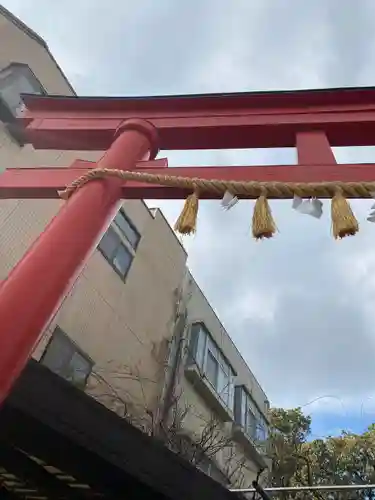 千代保稲荷神社の鳥居