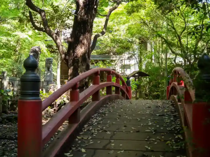 赤坂氷川神社の{uncategorized: "未分類", other: "その他", undefined: "問題あり", building: "その他建物", grave: "お墓", sacred_gate: "鳥居", guardian: "狛犬", statue: "像", buddha: "仏像", history: "歴史", nature: "自然", garden: "庭園", animal: "動物", pagoda: "塔", temizu: "手水舎", mountain_gate: "山門・神門", sanctuary: "本殿・本堂", subordinate: "末社・摂社", art: "芸術", scenery: "景色", jizo: "地蔵", ema: "絵馬", goshuin: "御朱印", omikuji: "おみくじ", items: "授与品その他", amulet: "お守り", goshuincho: "御朱印帳", eats: "食事", festival: "お祭り", votive_dance: "神楽", shichigosan: "七五三参", wedding: "結婚式", experience: "体験その他", initially: "初詣", around: "周辺", anti_infection: "感染症対策"}