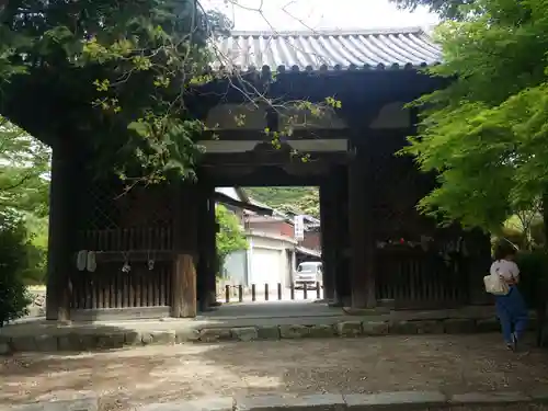 太山寺の山門