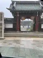 海運山 満福寺の山門・神門