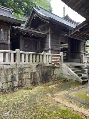 六條八幡宮の本殿