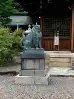 溝旗神社(肇國神社)の狛犬