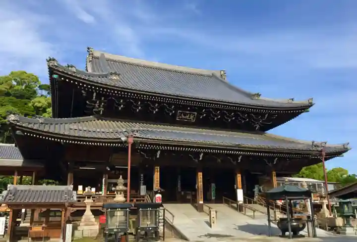 水間寺の本殿・本堂