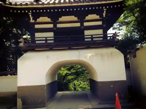 慈眼寺の山門・神門