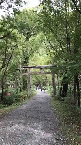 穂高神社奥宮の鳥居