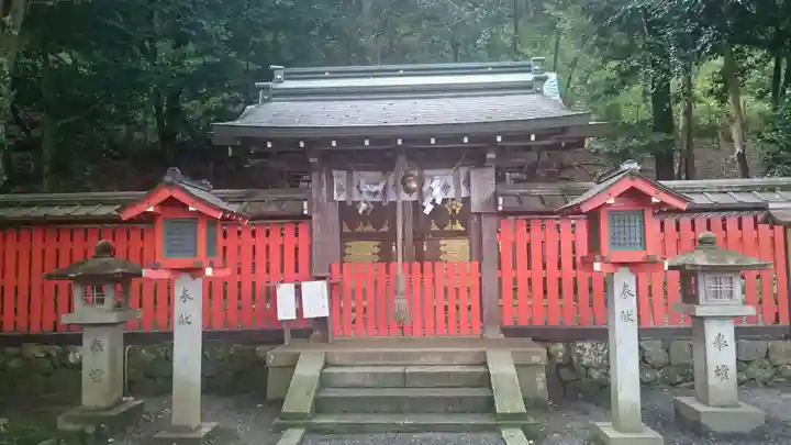 櫟谷宗像神社(松尾大社摂社)の本殿・本堂