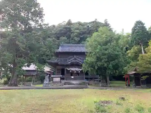 城上神社の本殿