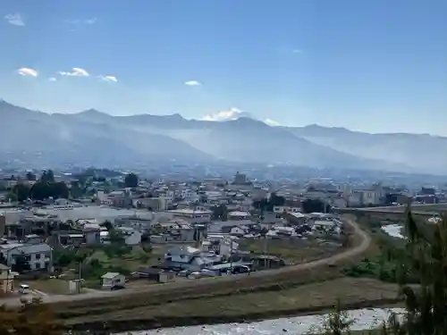 差出磯大嶽山神社 仕事と健康と厄よけの神さまの景色