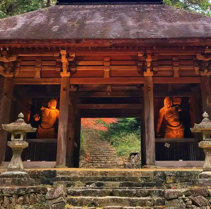 財賀寺の山門・神門
